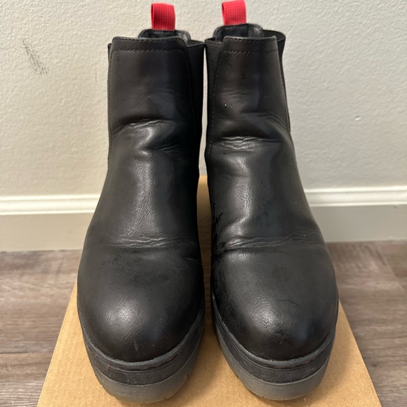 MIA Black and Red Ankle Platform Chelsea Boots with Chunky Platform Sole - Picture 2 of 10